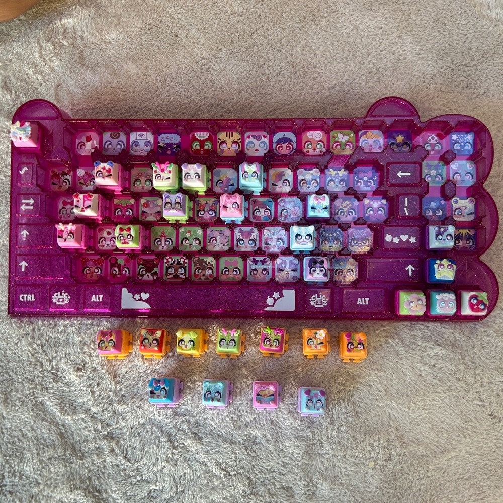 Clickeez Series 1 Keyboard + 29 Clickeez 18 Series 1 & 11 Series 2